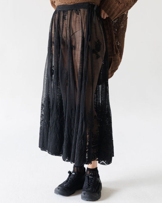 GATHERED BLACK LACE SKIRT