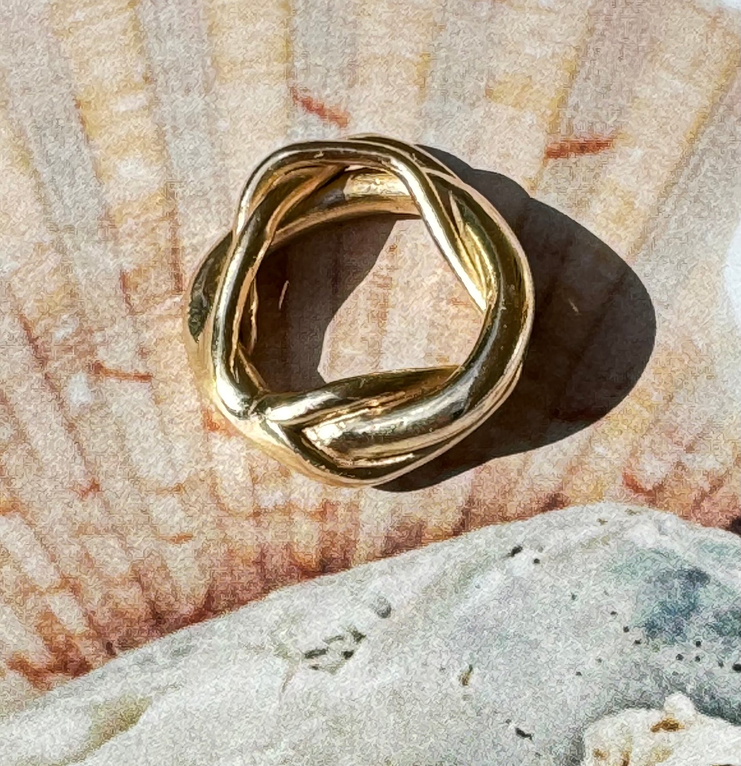 9CT GOLD ORGANIC TWIST RING