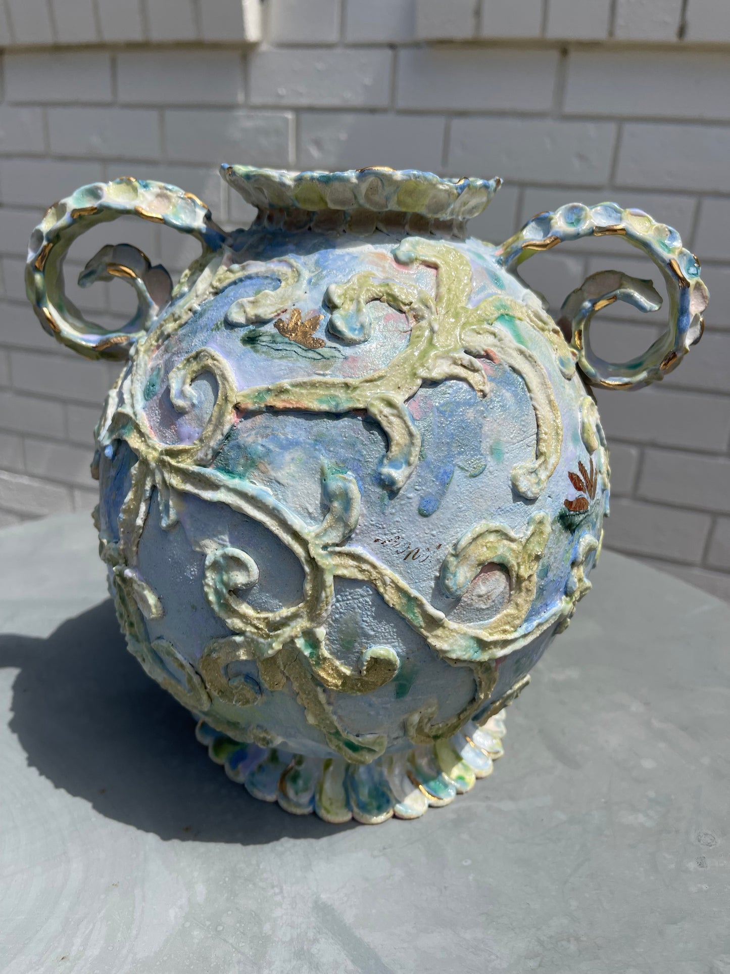 MONET’S VASE