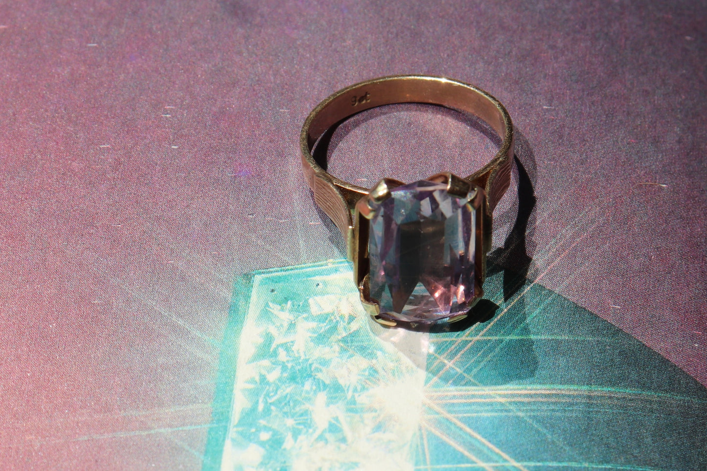 9CT GOLD AMETHYST RING