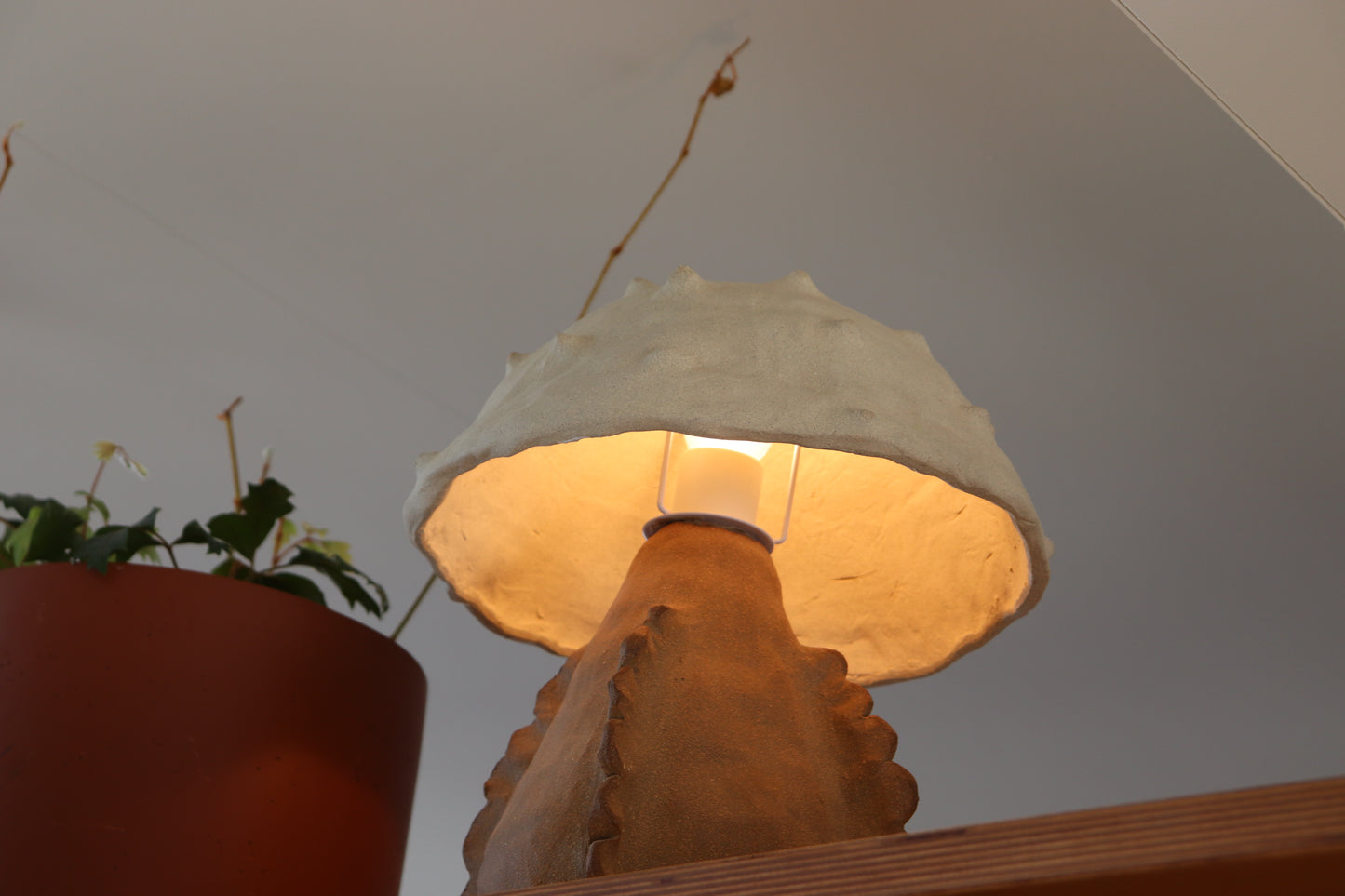 ETTASCENE ~ STONY CREEK LAMP
