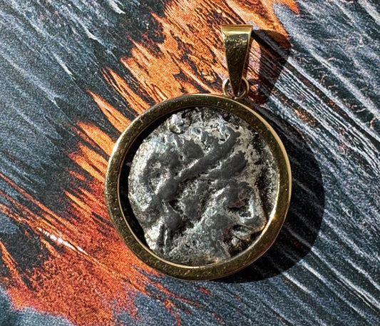 14CT GOLD AND COIN PENDANT