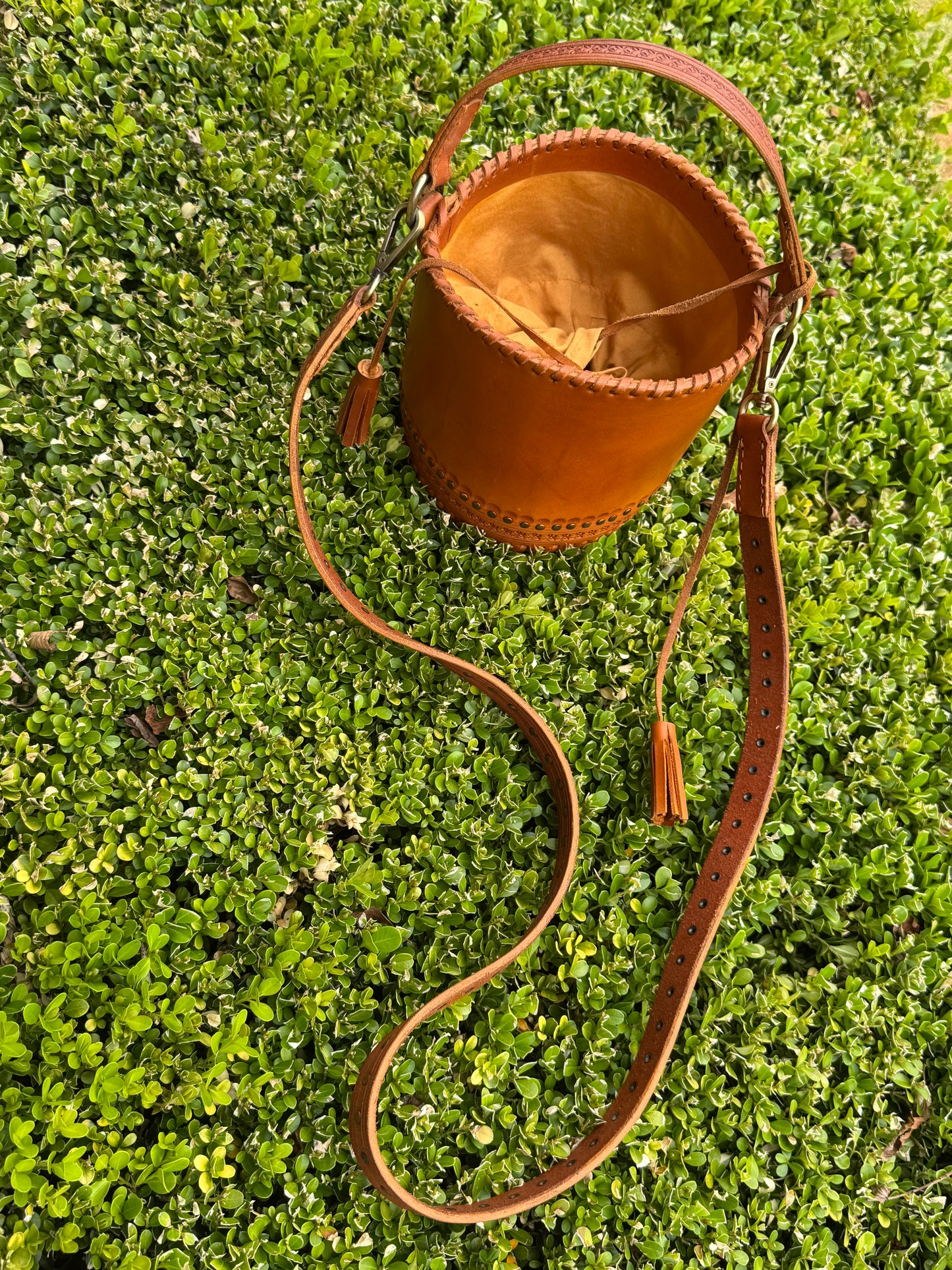 SUSTAIN ULLA JOHNSON LEATHER BUCKET BAG