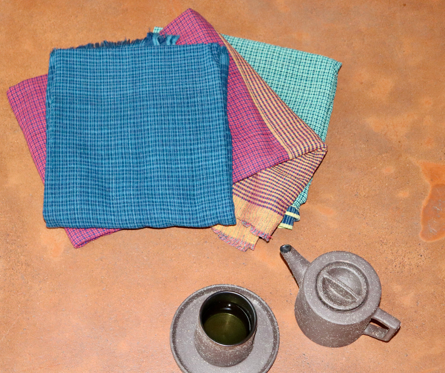 ARTISAN HAND WOVEN IKAT THROW MINT