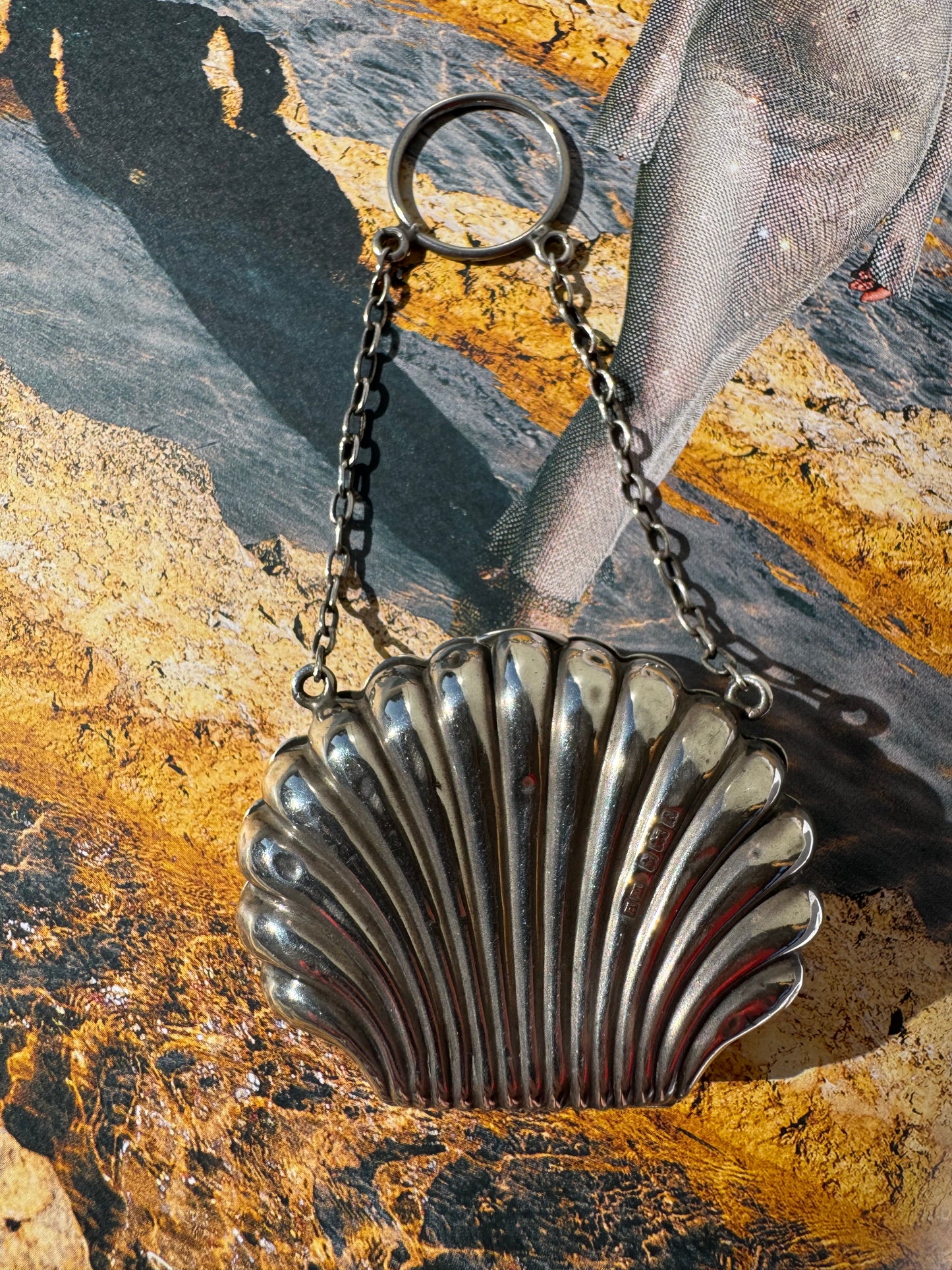 STERLING SILVER CLAM FINGER BAG