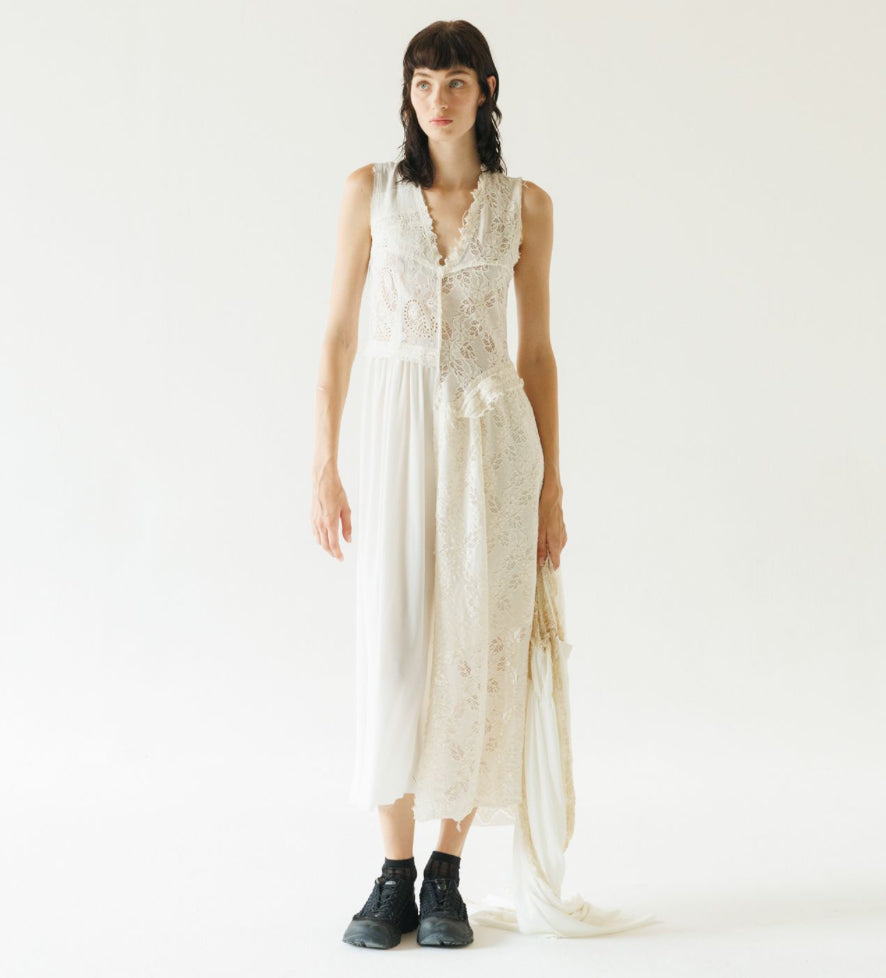 DRESS WITH LACE PATCH