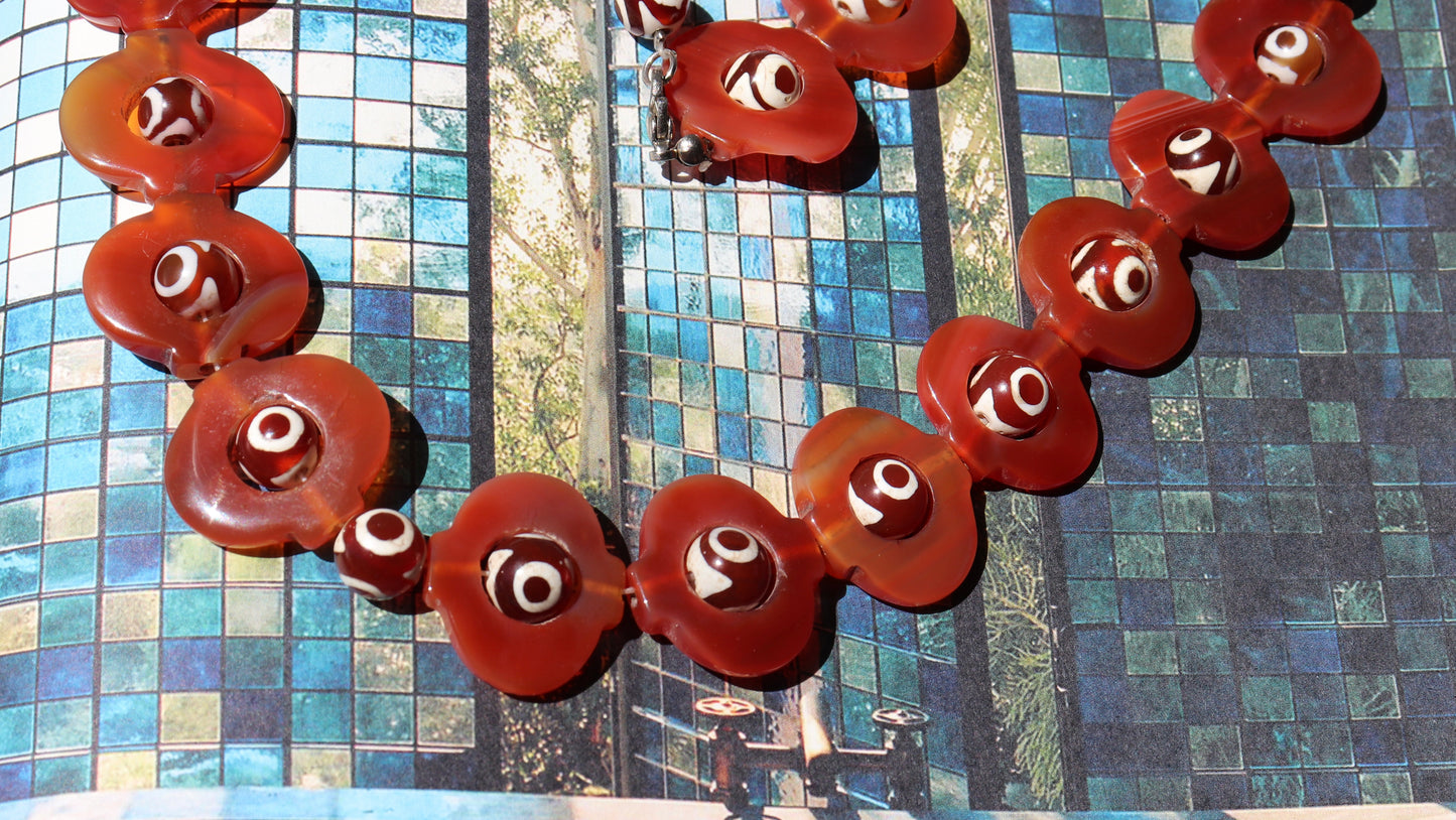 CARNELIAN RARE VINTAGE NECKLACE