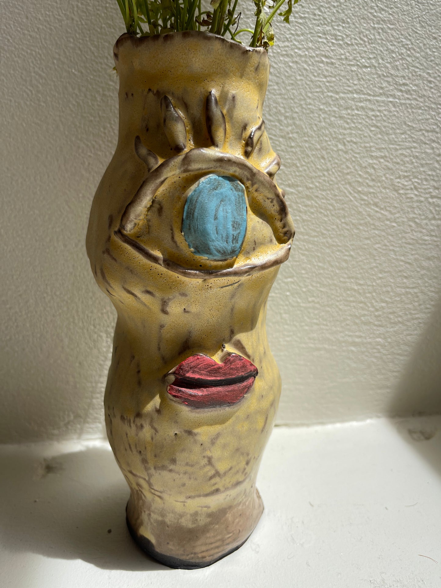 FACE VASE