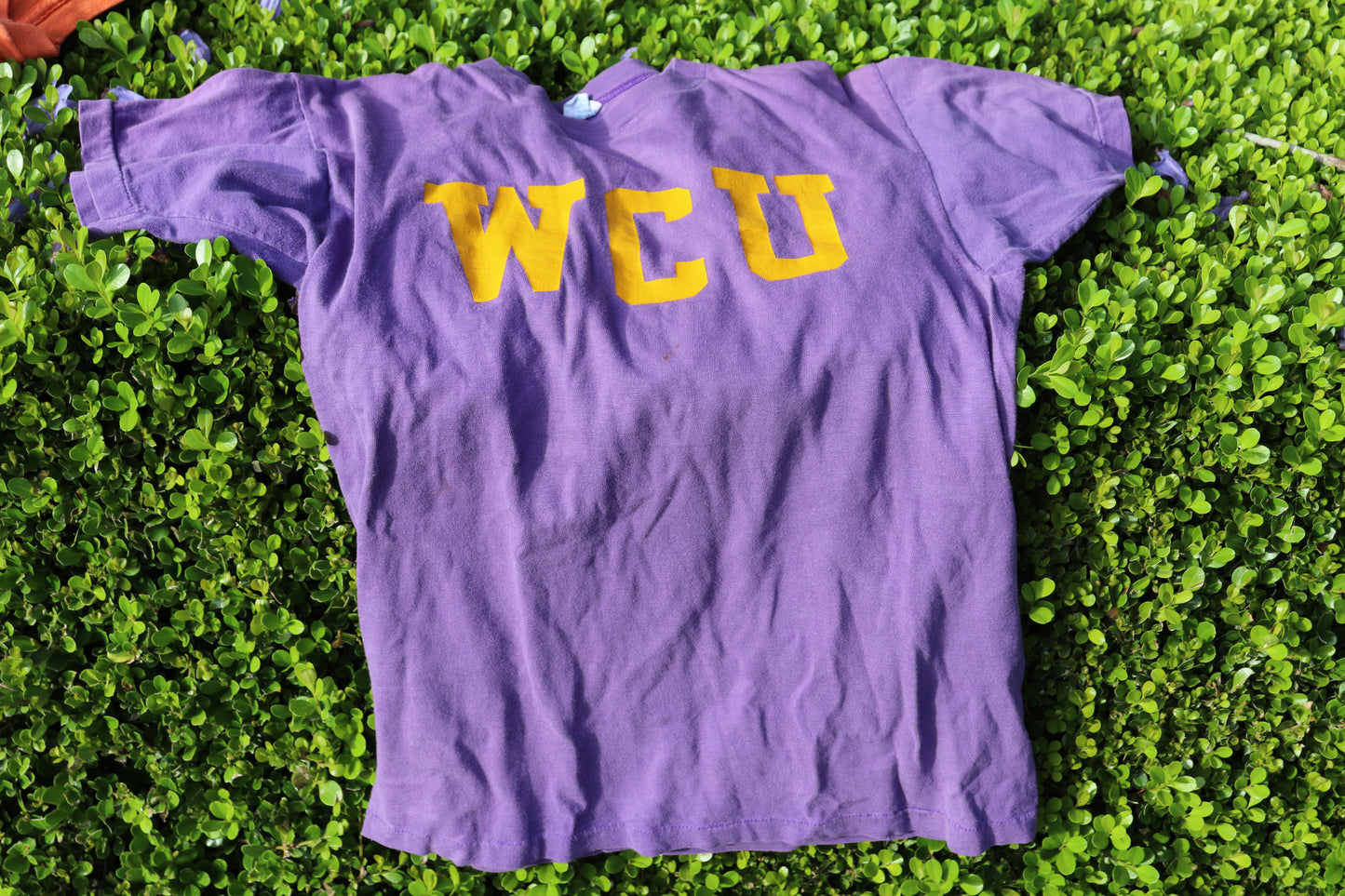 VINTAGE 70s TEE ~ LILAC