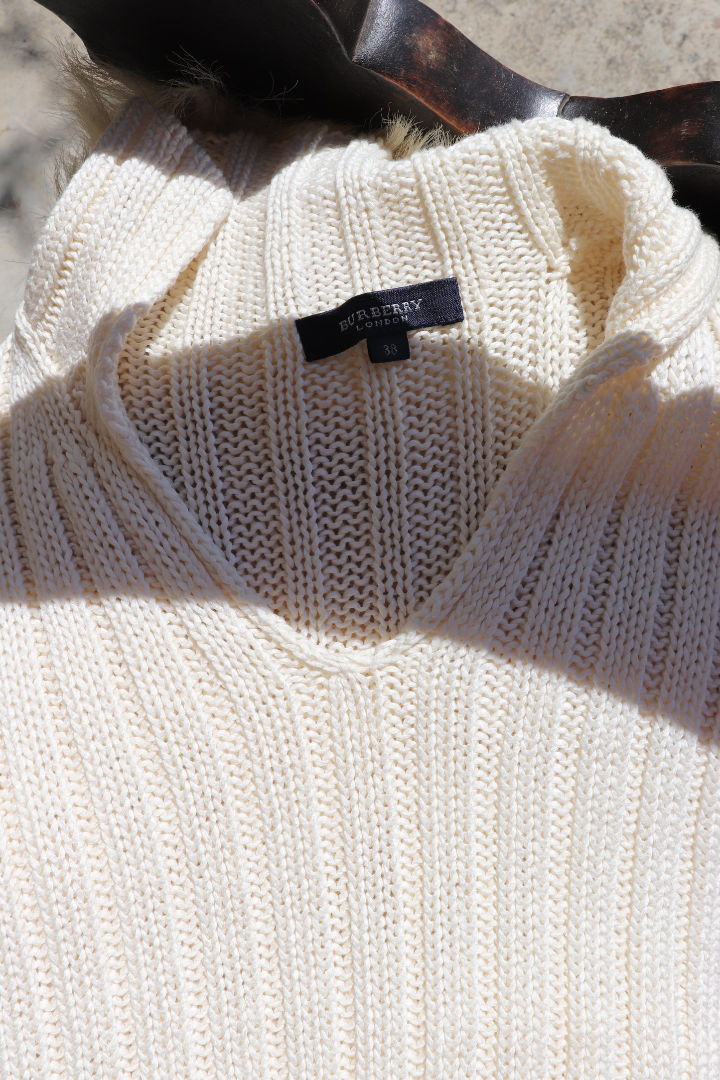 BURBERRY SLEEVELESS KNIT