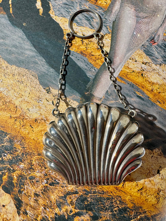 STERLING SILVER CLAM FINGER BAG