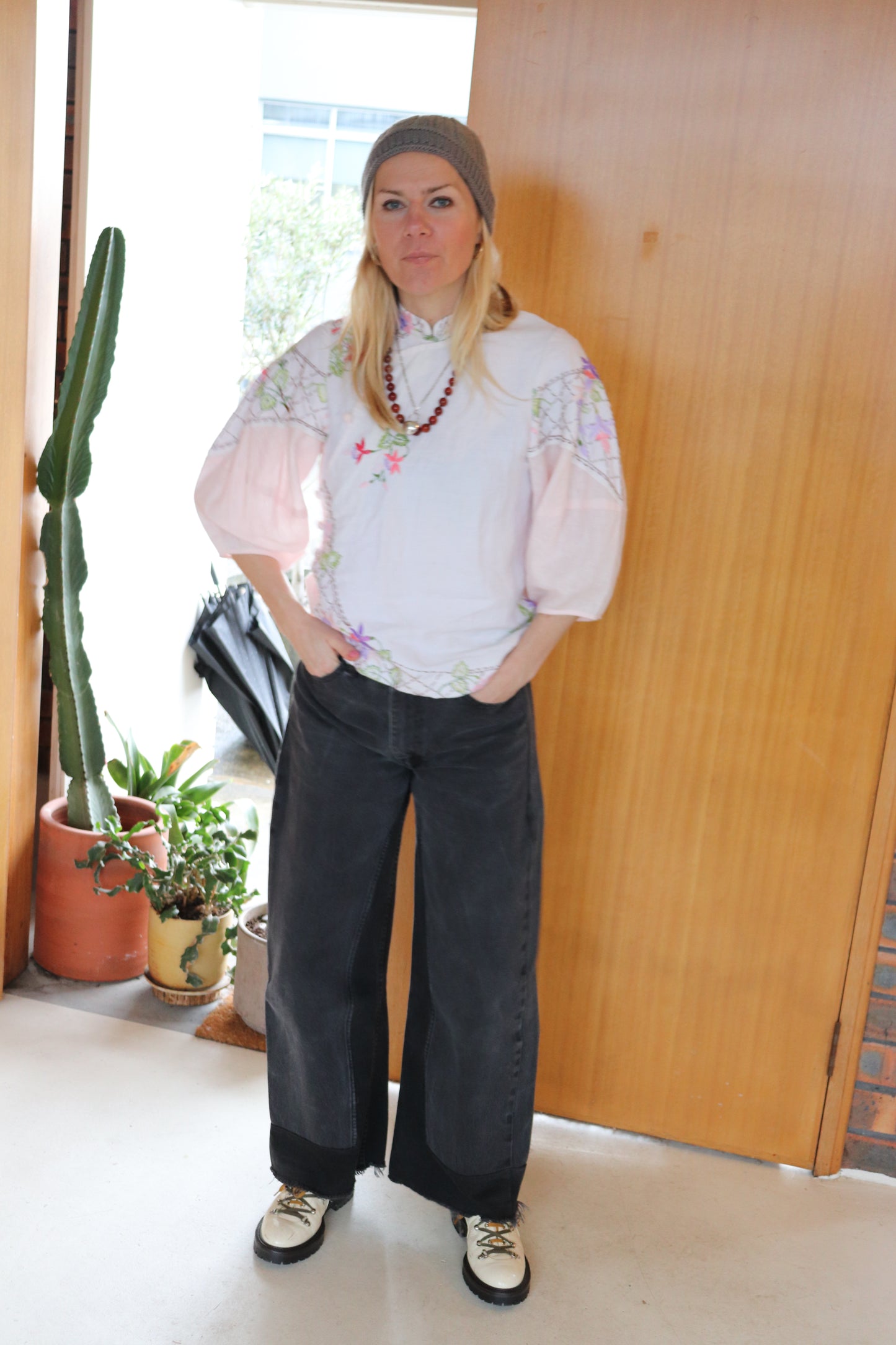 SUSTAIN LINEN TOP
