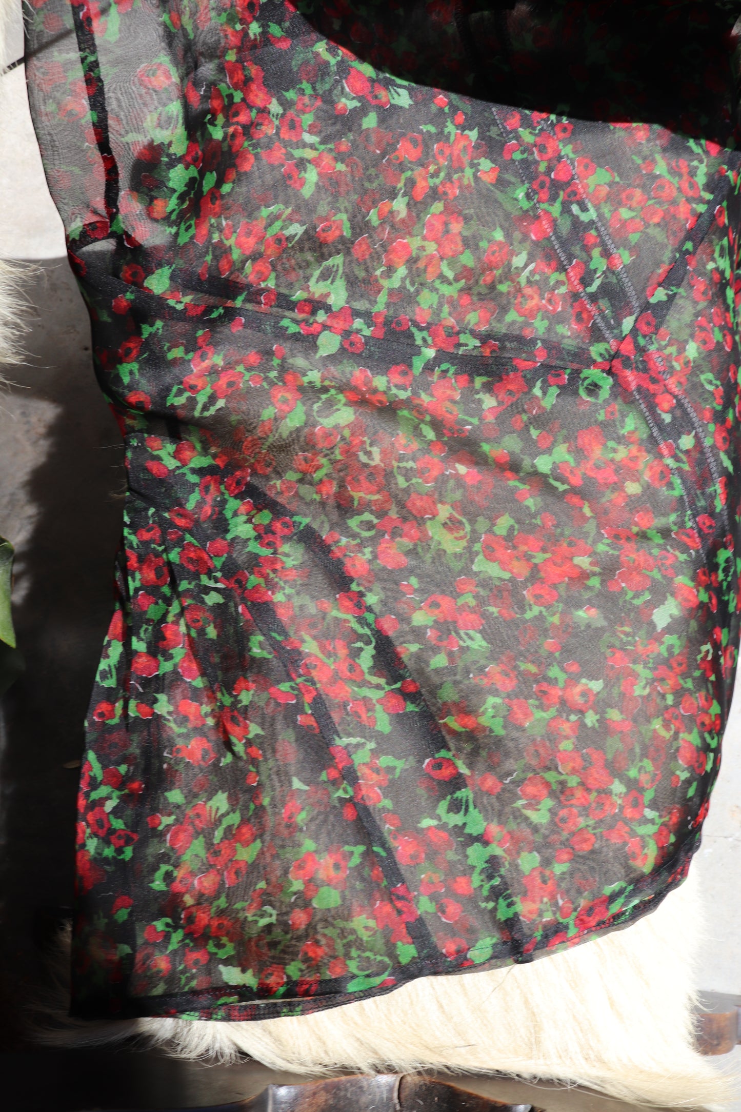 FIELD SILK V BLK ROSE SKIRT