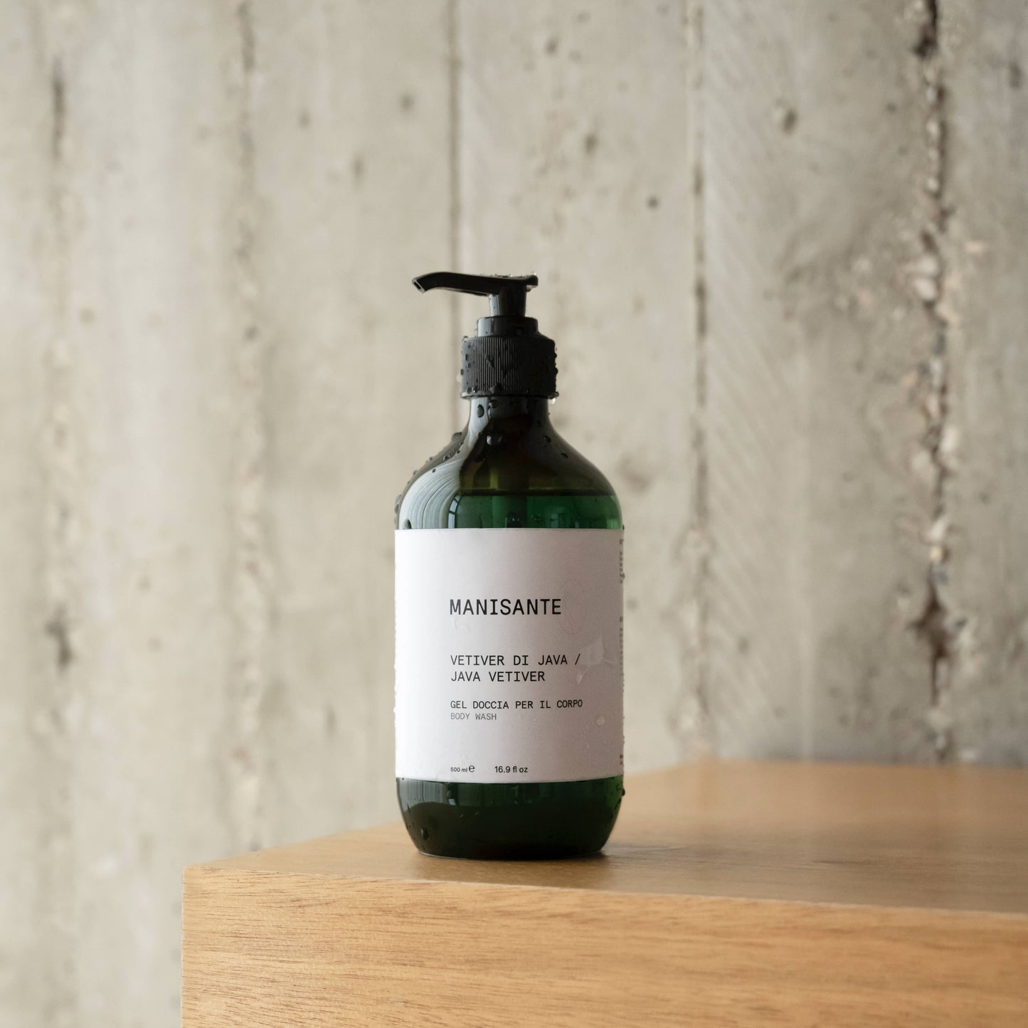 Vetiver by Java/Vegan and scented body shower gel